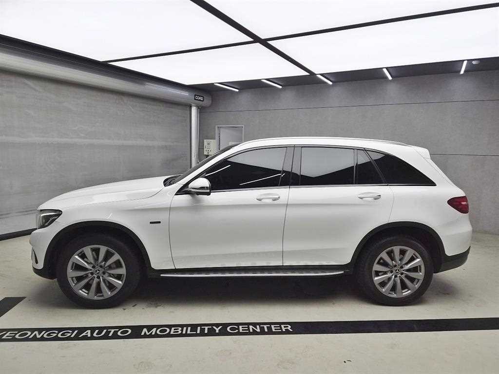 벤츠 GLC 클래스 GLC클래스 X253 GLC 350 e 4MATIC 이미지 4
