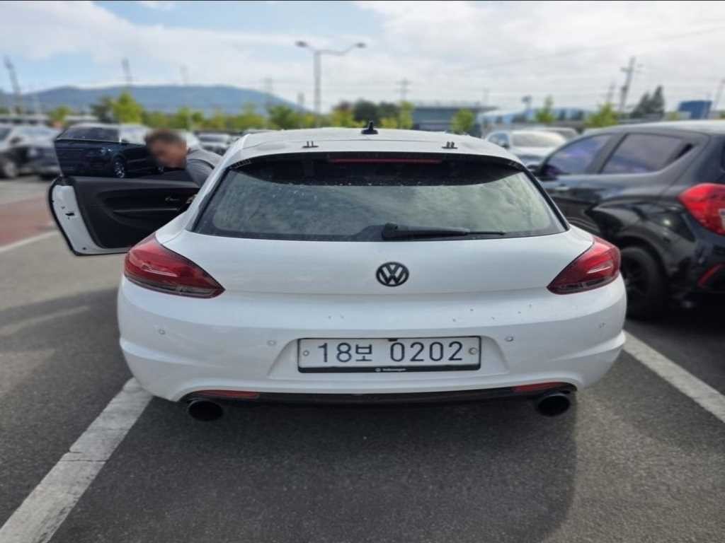 폭스바겐 시로코 2.0 TSI R 이미지 2