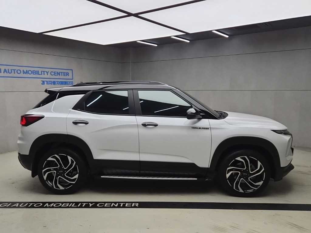 쉐보레 트레일블레이저 더 뉴 트레일블레이저 가솔린 1.35 터보 4WD RS 이미지 2
