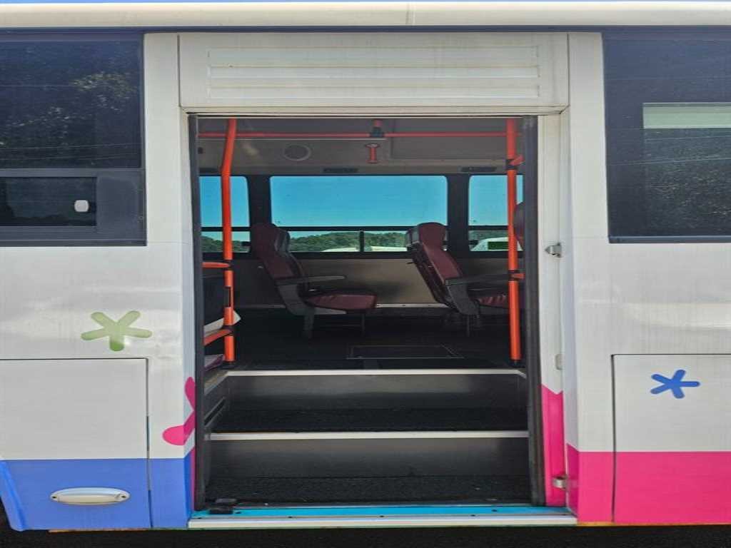 중대형버스 중형현대버스 현대그린시티 CNG 이미지 8