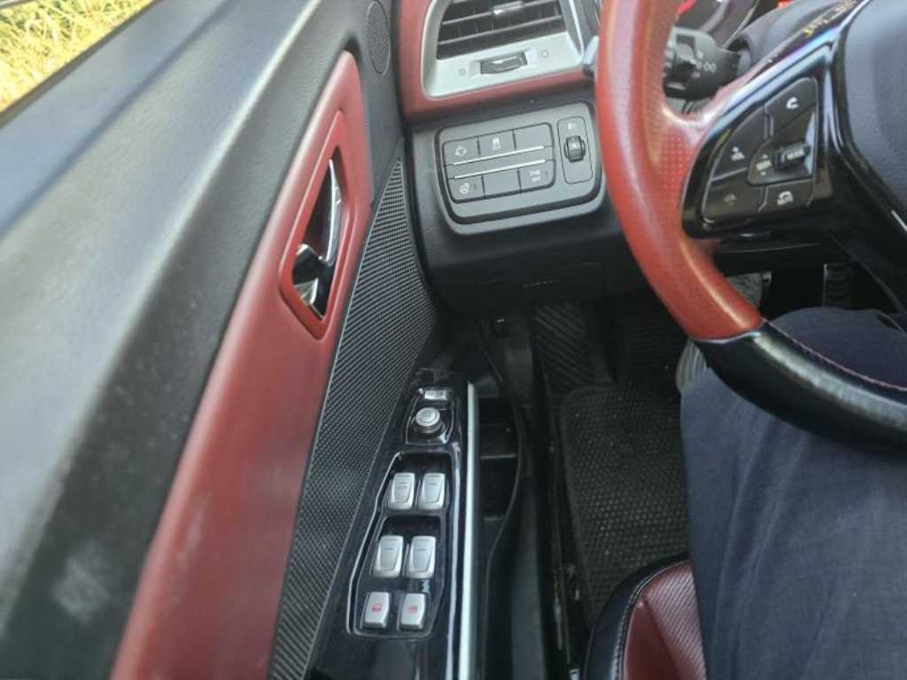 KG모빌리티(쌍용) 티볼리 가솔린 2WD 1.6 LX 최고급형 이미지 10