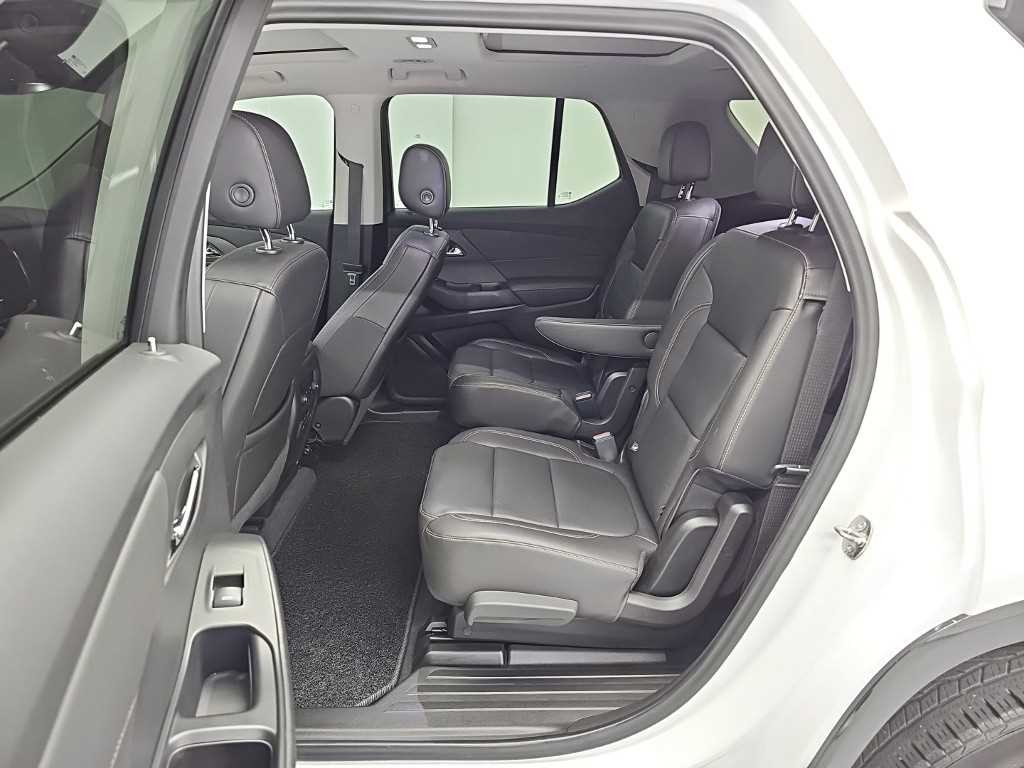 쉐보레 트래버스 3.6 AWD 레드라인 이미지 12