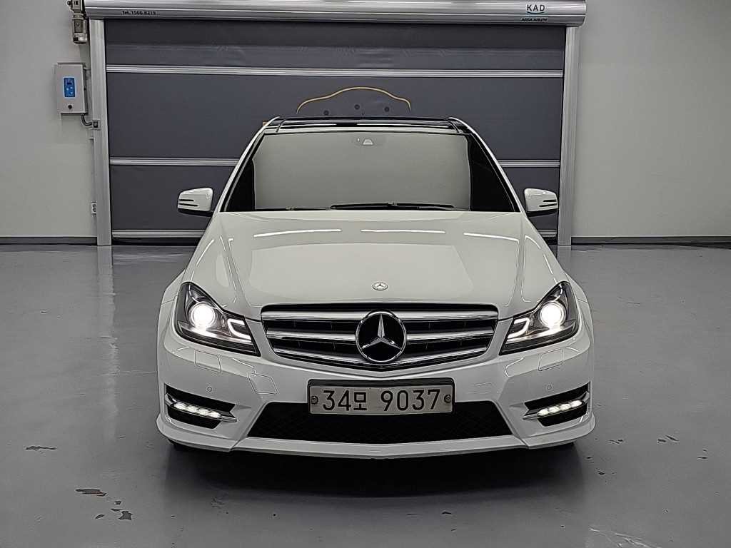 벤츠 C 클래스 C클래스 W204 C200 CGI 아방가르드 스타일패키지 이미지 2