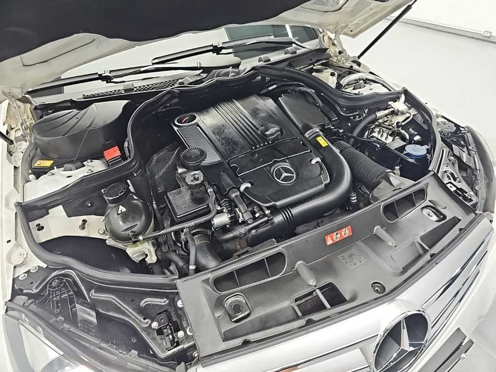 벤츠 C 클래스 C클래스 W204 C200 CGI 아방가르드 스타일패키지 이미지 5