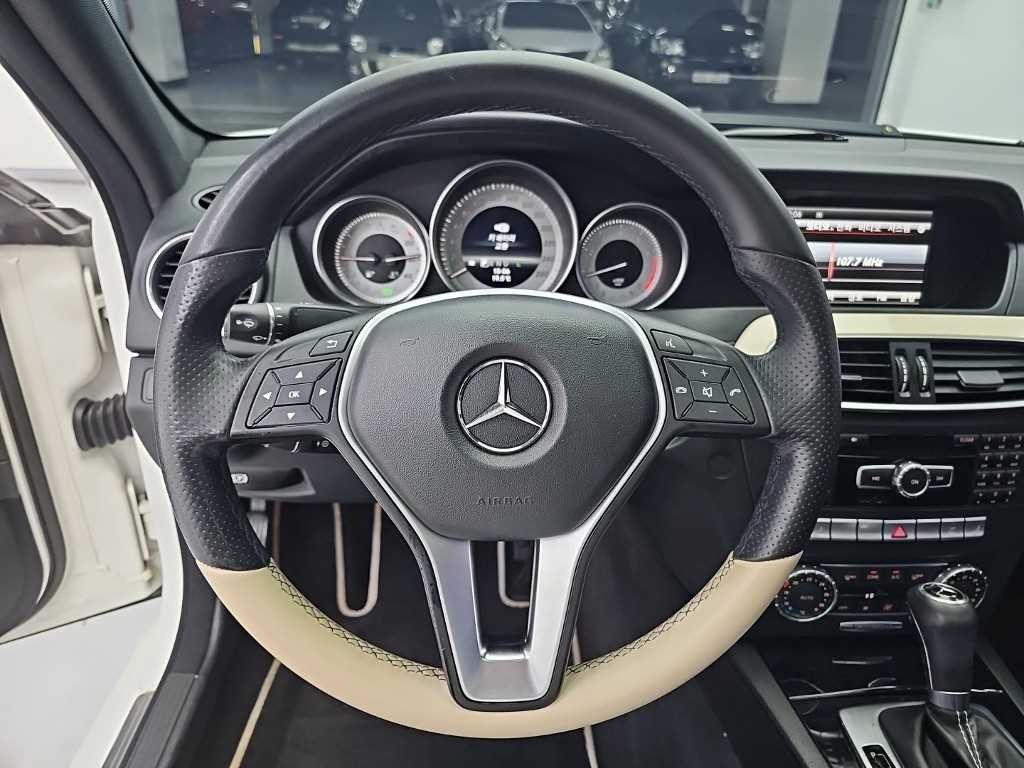 벤츠 C 클래스 C클래스 W204 C200 CGI 아방가르드 스타일패키지 이미지 9