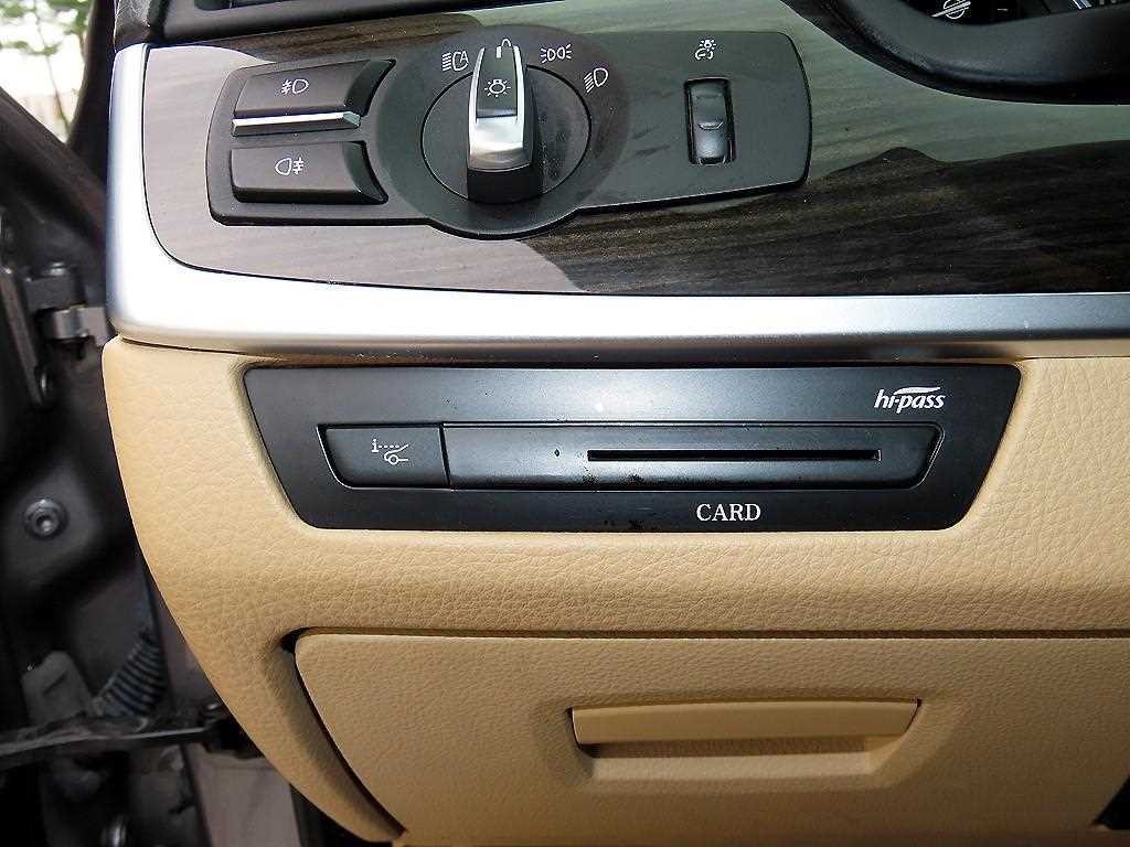 BMW 5시리즈 5시리즈 (F10) 528i 럭셔리 이미지 13