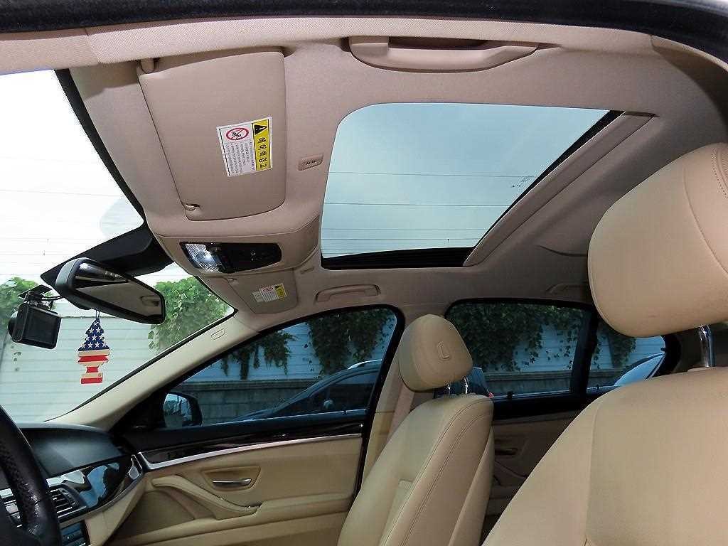 BMW 5시리즈 5시리즈 (F10) 528i 럭셔리 이미지 17
