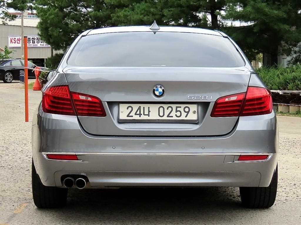BMW 5시리즈 5시리즈 (F10) 528i 럭셔리 이미지 4