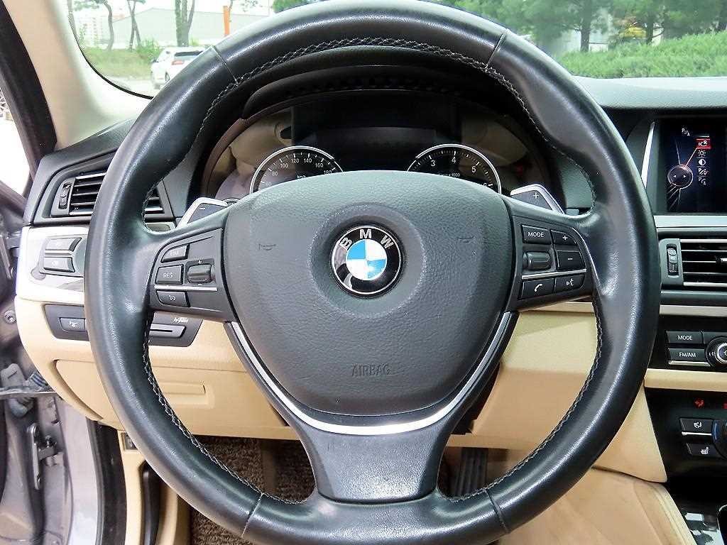 BMW 5시리즈 5시리즈 (F10) 528i 럭셔리 이미지 8