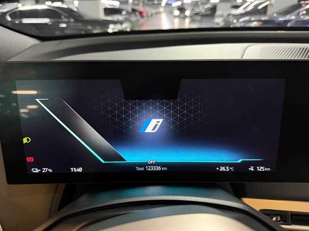BMW iX xDrive 50 스포츠 플러스 이미지 7