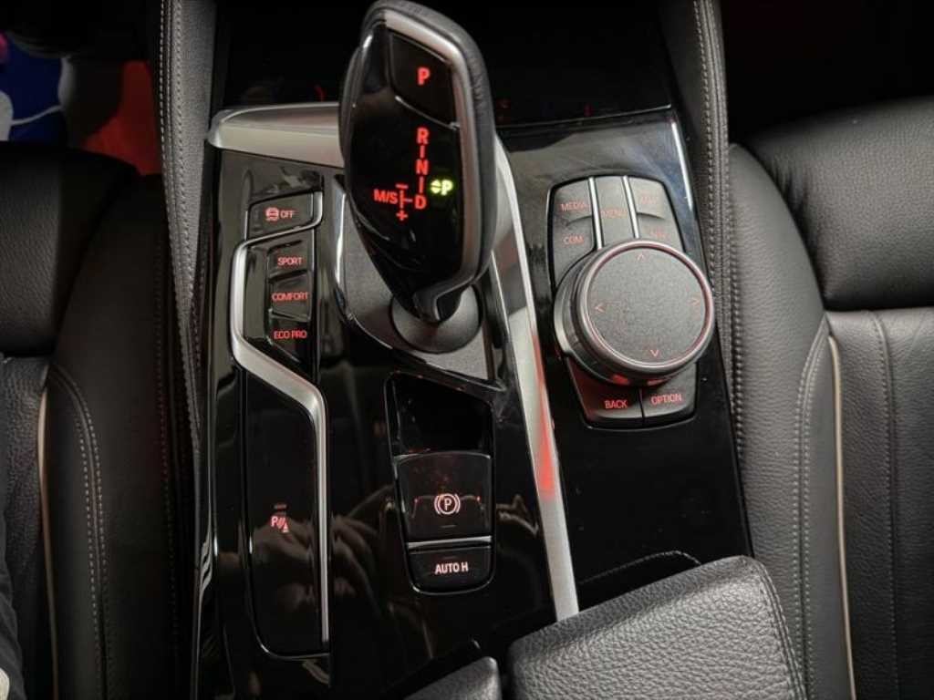 BMW 5시리즈 5시리즈 (G30) 520i 럭셔리 이미지 12