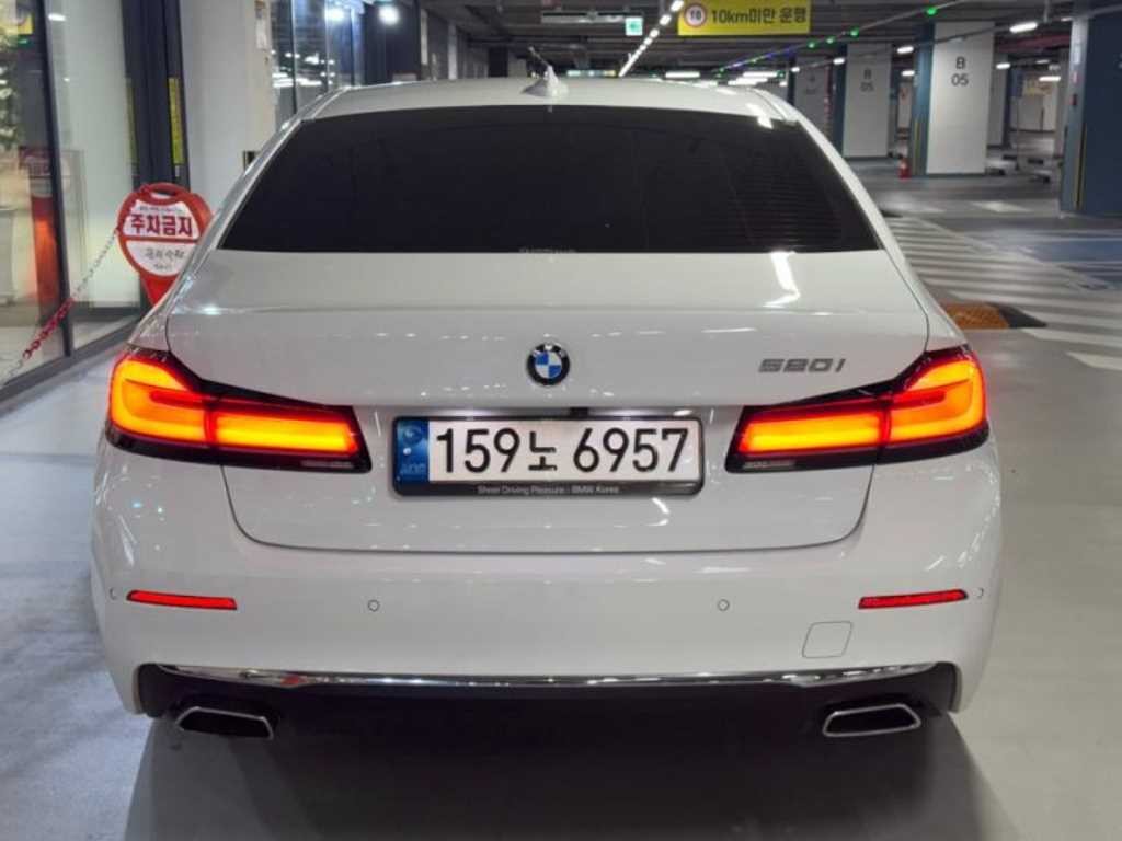 BMW 5시리즈 5시리즈 (G30) 520i 럭셔리 이미지 5