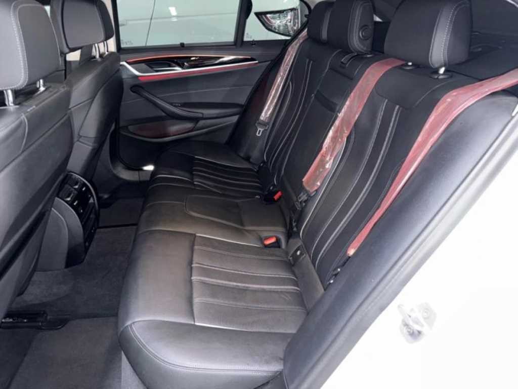 BMW 5시리즈 5시리즈 (G30) 520i 럭셔리 이미지 7