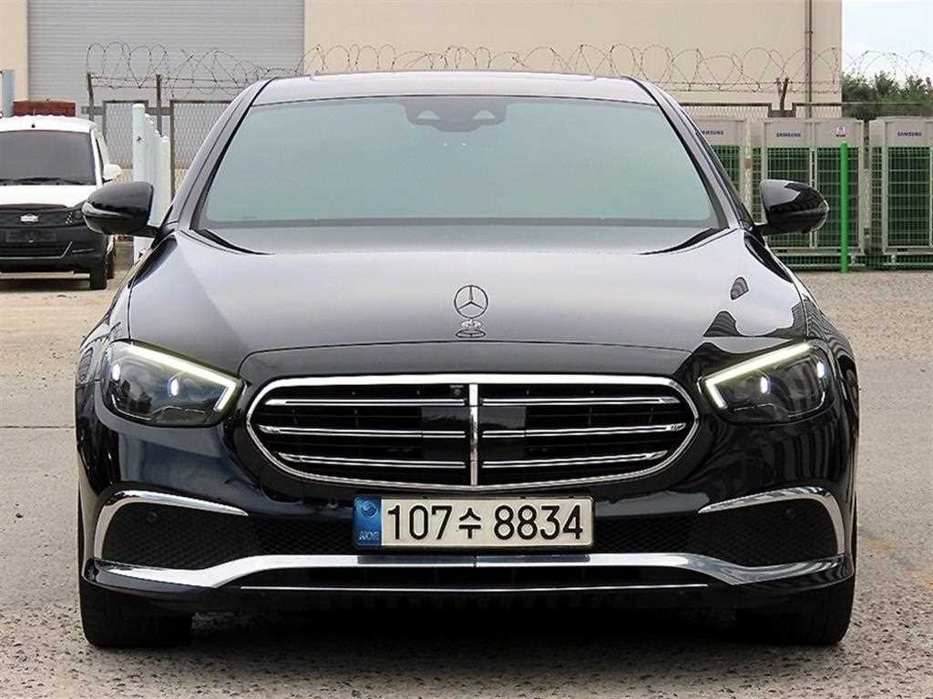 벤츠 E 클래스 E-클래스 W213 E220d 4MATIC 익스클루시브 이미지 1