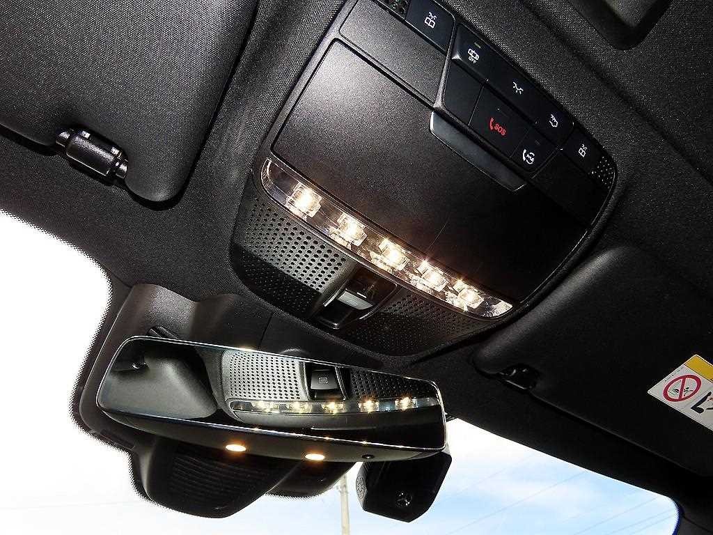 벤츠 E 클래스 E-클래스 W213 E220d 4MATIC 익스클루시브 이미지 15