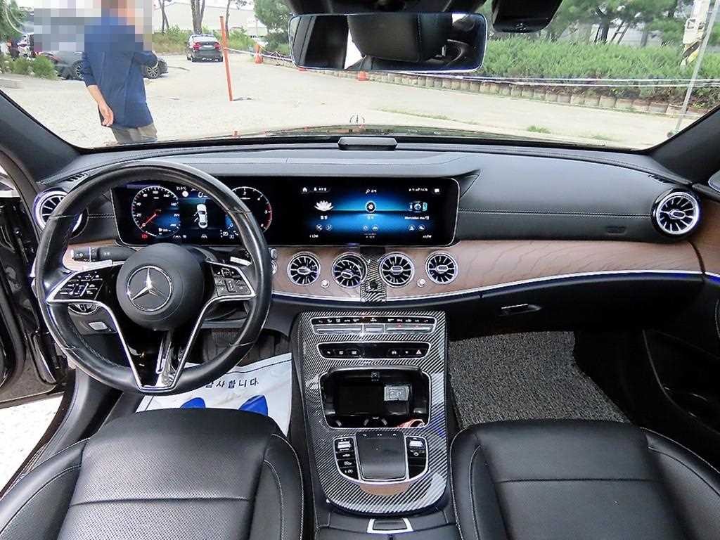 벤츠 E 클래스 E-클래스 W213 E220d 4MATIC 익스클루시브 이미지 7