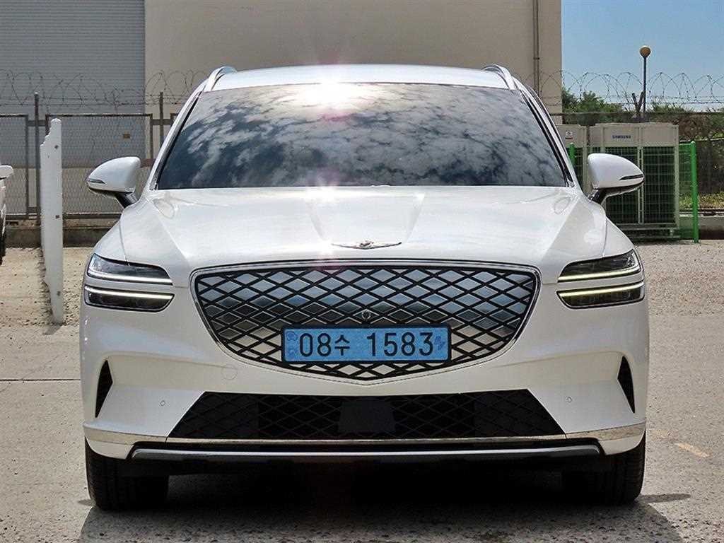 제네시스 GV70 일렉트리파이드 GV70 e-AWD 이미지 1