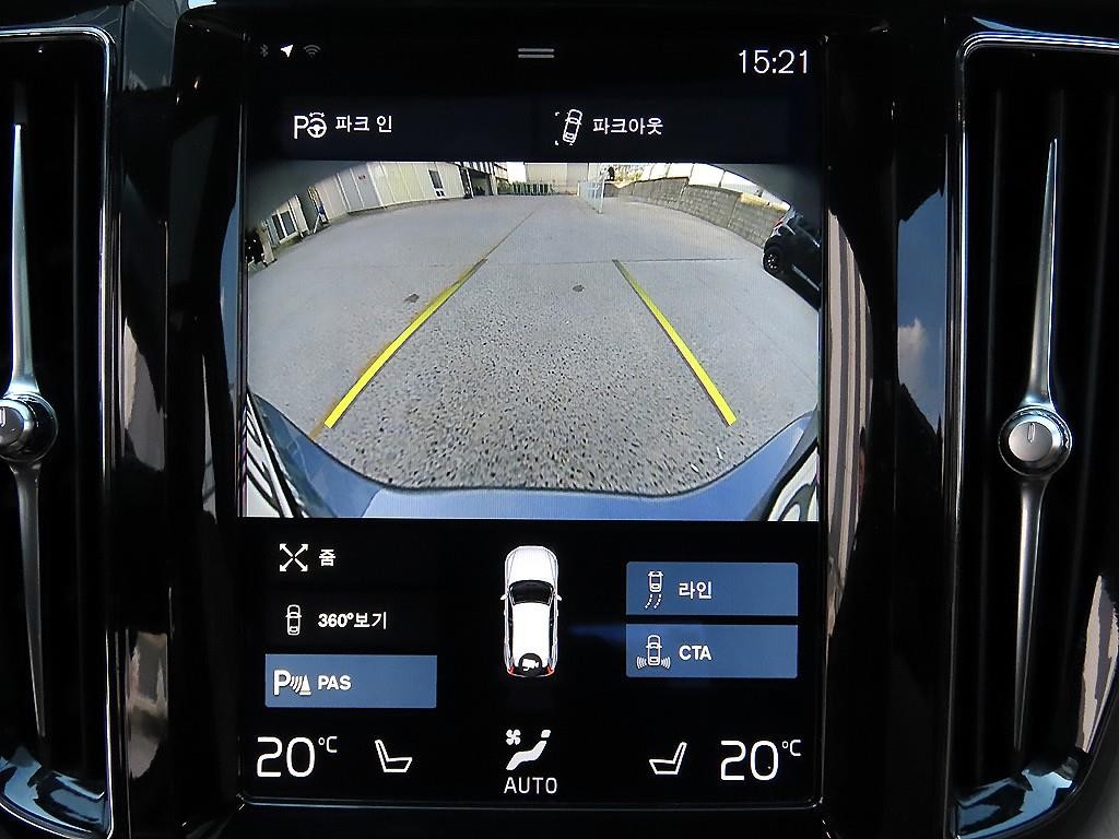 볼보 XC60 XC60(2세대) D4 AWD 인스크립션 이미지 14