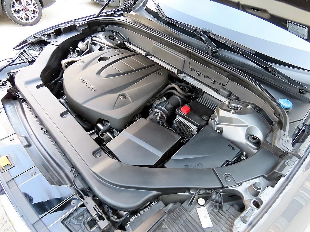 볼보 XC60 XC60(2세대) D4 AWD 인스크립션 이미지 19