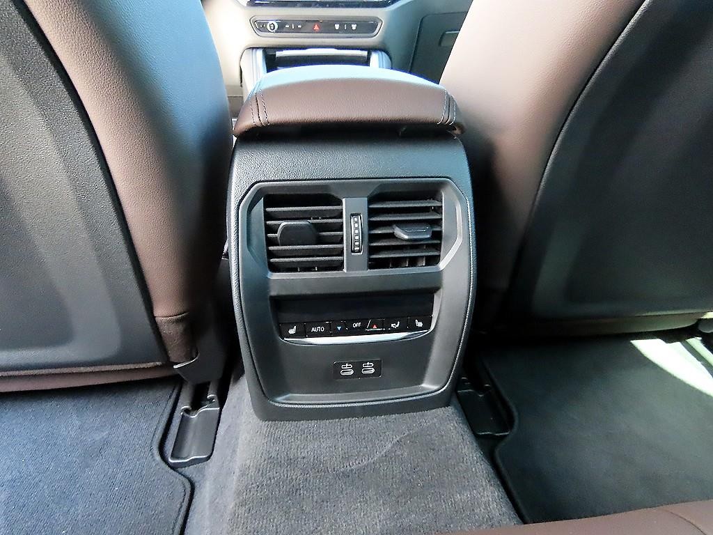 BMW i4 eDrive 40 M 스포츠 프로 이미지 15