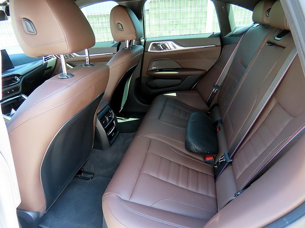 BMW i4 eDrive 40 M 스포츠 프로 이미지 6