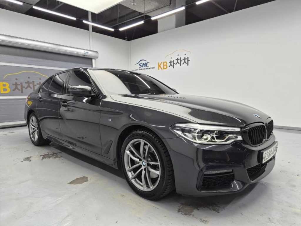 BMW 5시리즈 5시리즈 (G30) 520i M 스포츠 이미지 1
