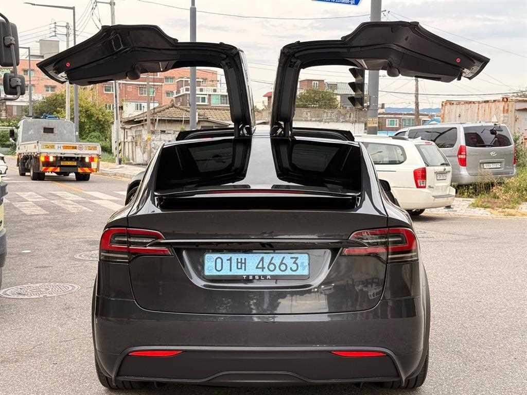 테슬라 모델 X AWD 이미지 4