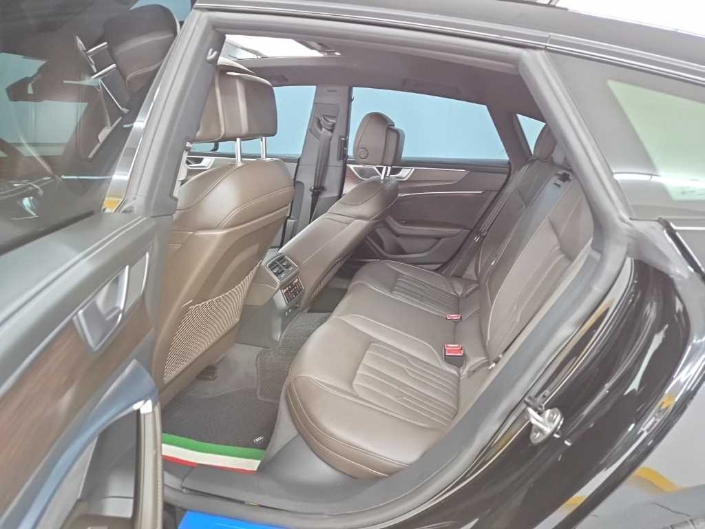 아우디 A7 A7 (4K) 55 TFSI 콰트로 프리미엄 이미지 6
