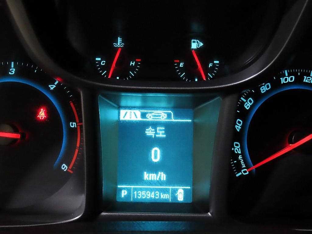 쉐보레 올란도 2.0 디젤 LT 세이프티팩 이미지 9