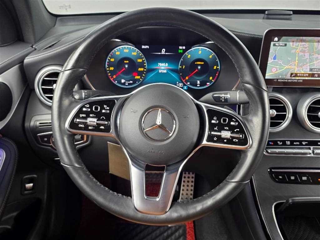 벤츠 GLC 클래스 GLC클래스 X253 GLC 220 d 4MATIC 쿠페 이미지 13