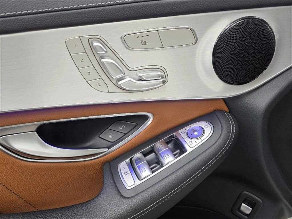 벤츠 GLC 클래스 GLC클래스 X253 GLC 220 d 4MATIC 쿠페 이미지 18