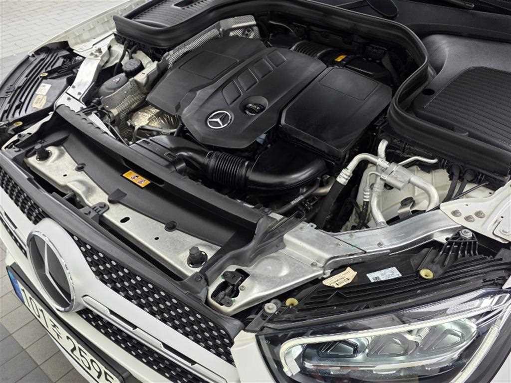 벤츠 GLC 클래스 GLC클래스 X253 GLC 220 d 4MATIC 쿠페 이미지 8