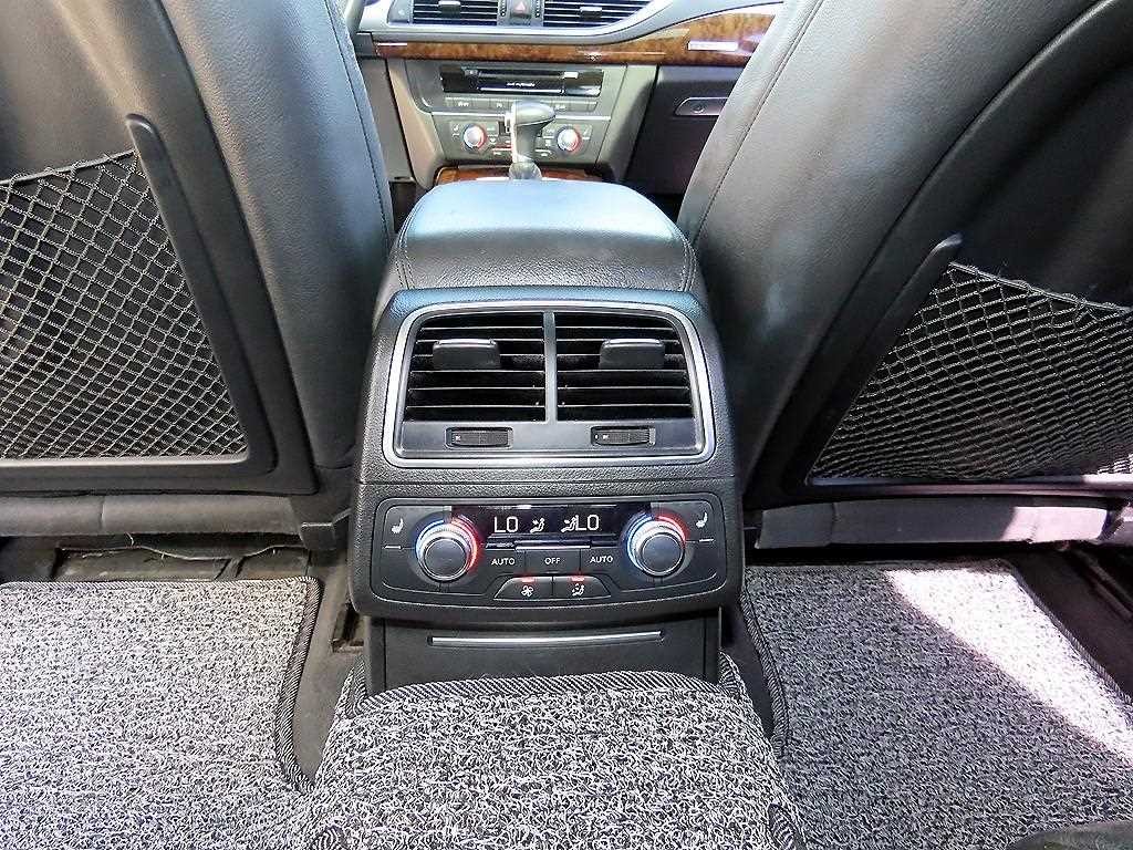 아우디 A7 3.0 TFSI 콰트로 엔트리 이미지 15