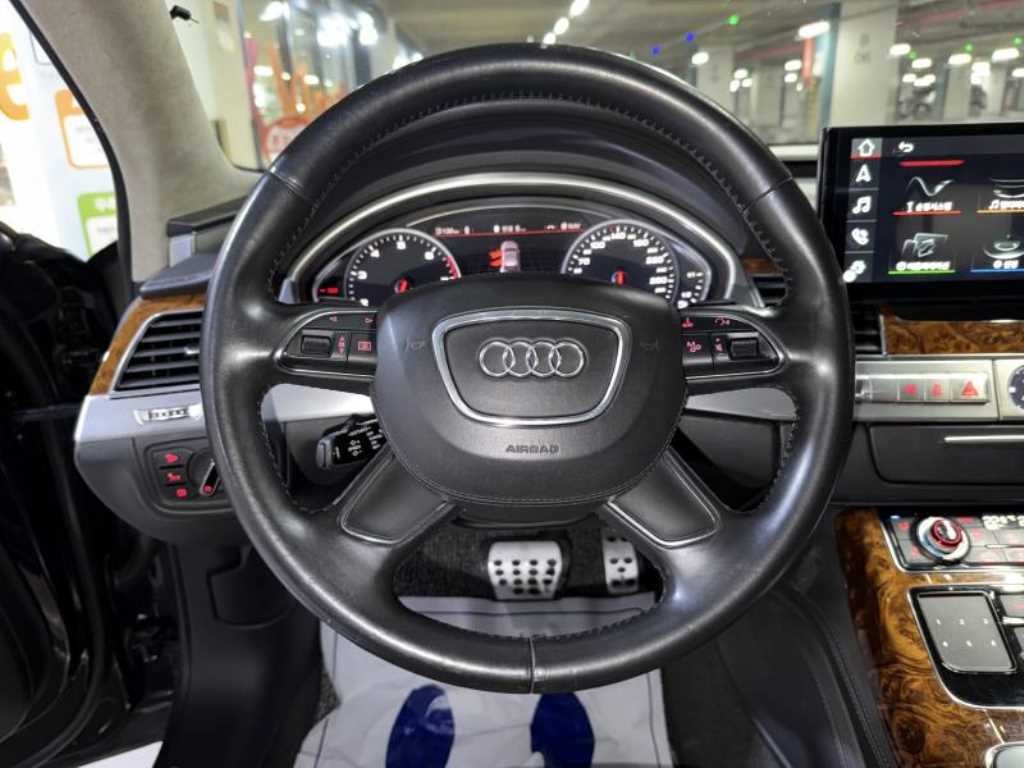 아우디 A8 뉴A8 6.3 FSI 콰트로 LWB 이미지 8