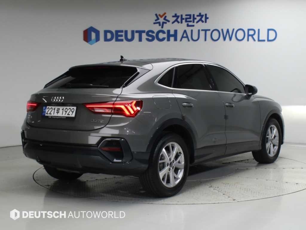 아우디 Q3 Q3 (F3) 35 TDI 스포트백 프리미엄 이미지 2