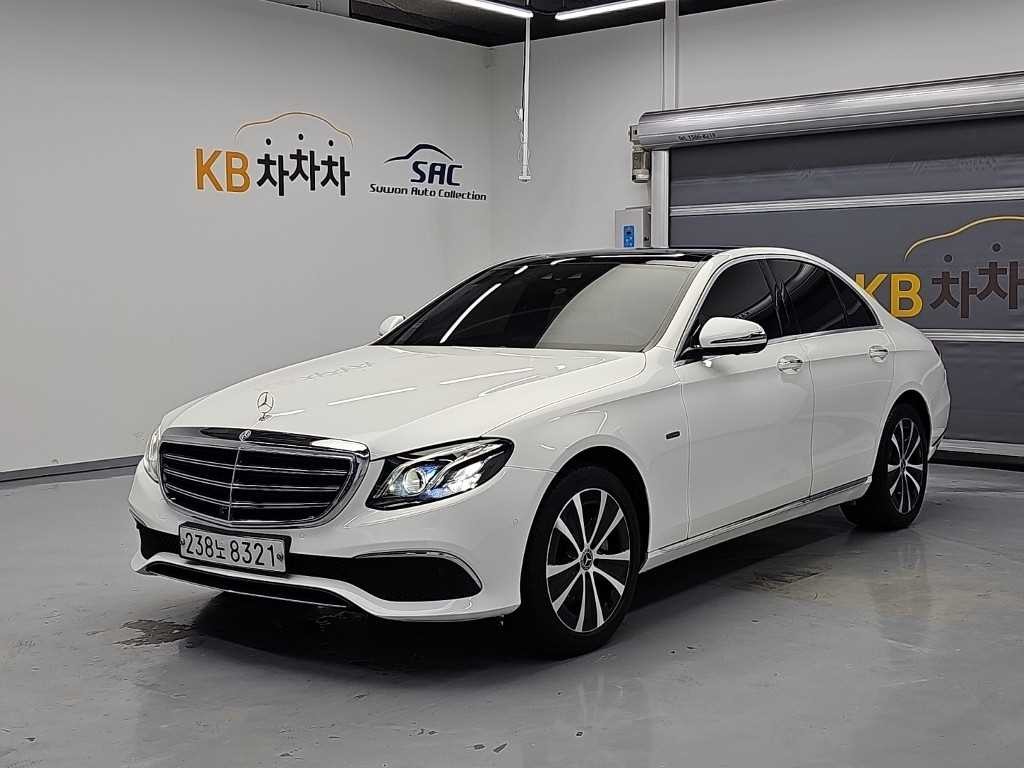 벤츠 E 클래스 E-클래스 W213 E300e 익스클루시브 이미지 1