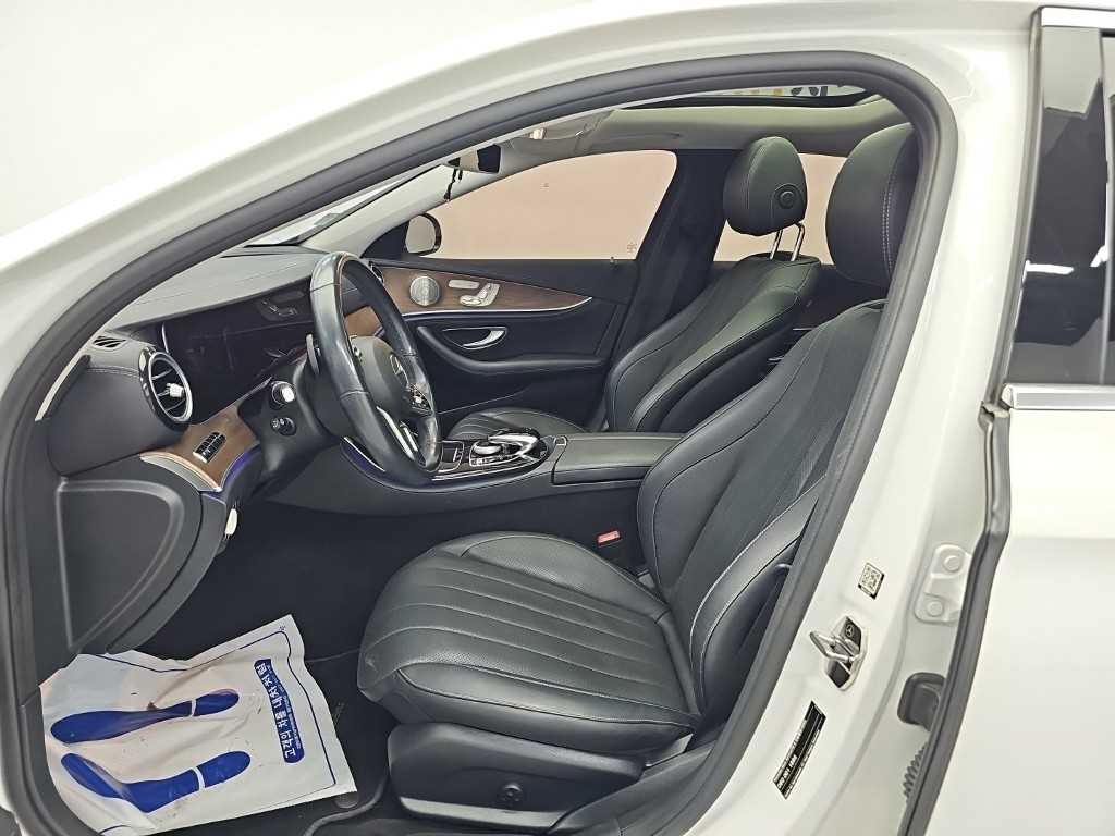 벤츠 E 클래스 E-클래스 W213 E300e 익스클루시브 이미지 11