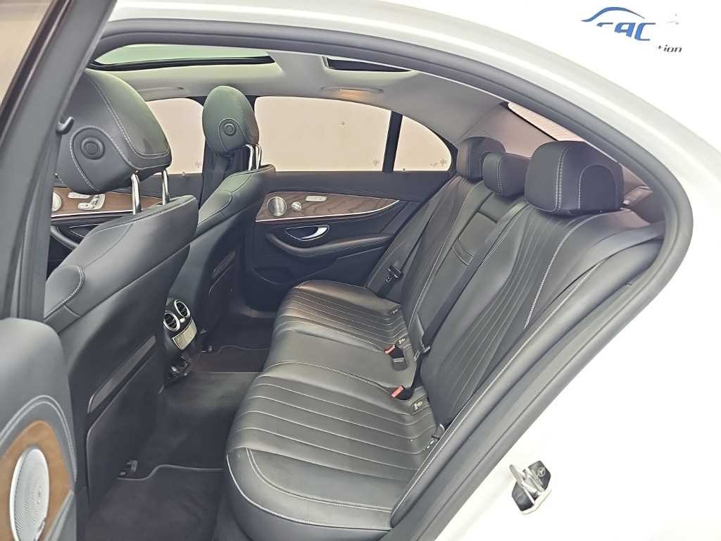 벤츠 E 클래스 E-클래스 W213 E300e 익스클루시브 이미지 12