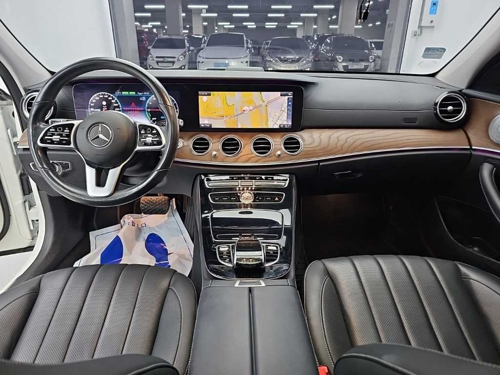 벤츠 E 클래스 E-클래스 W213 E300e 익스클루시브 이미지 7