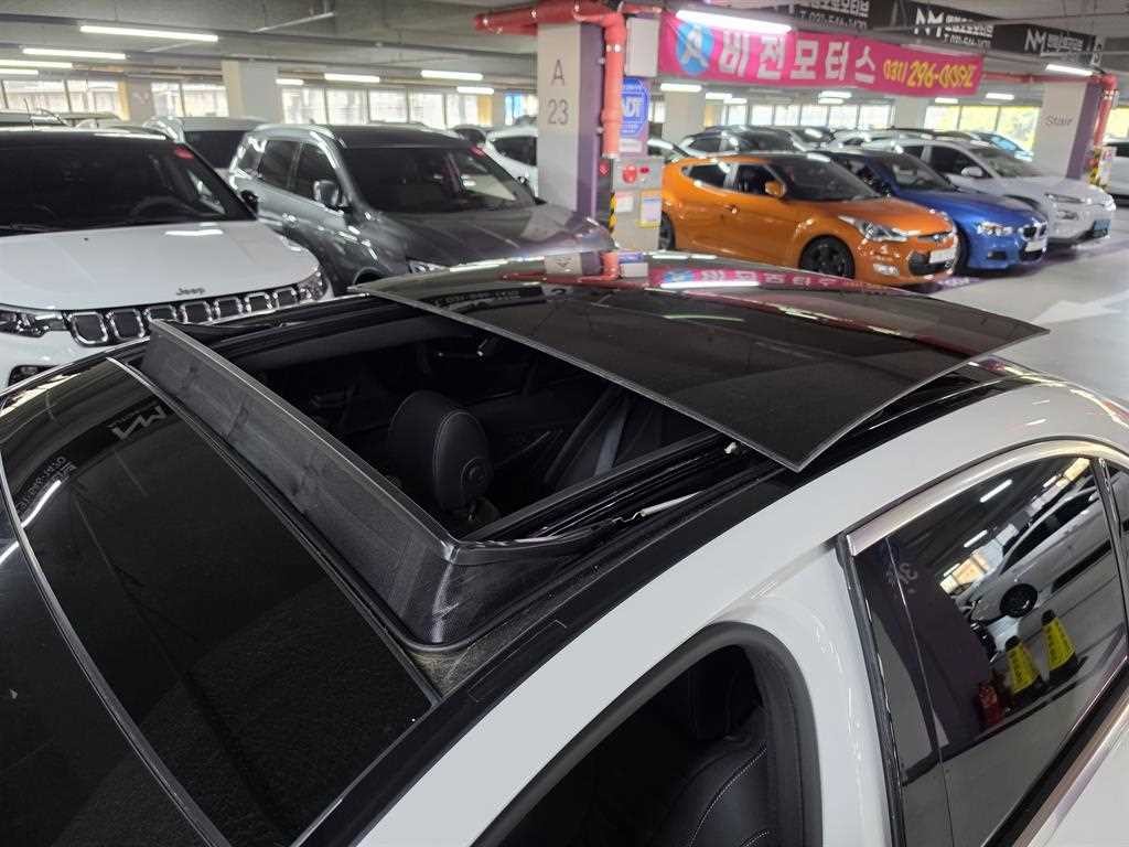 벤츠 E 클래스 E-클래스 W213 E350 4MATIC AMG LINE 이미지 17