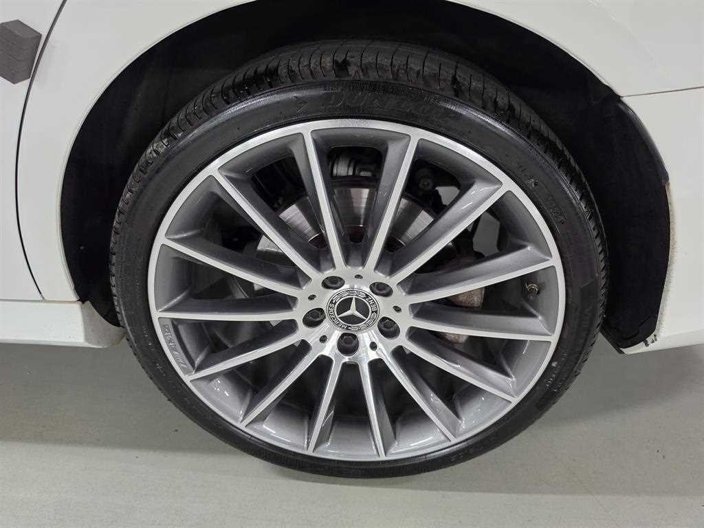 벤츠 E 클래스 E-클래스 W213 E350 4MATIC AMG LINE 이미지 18