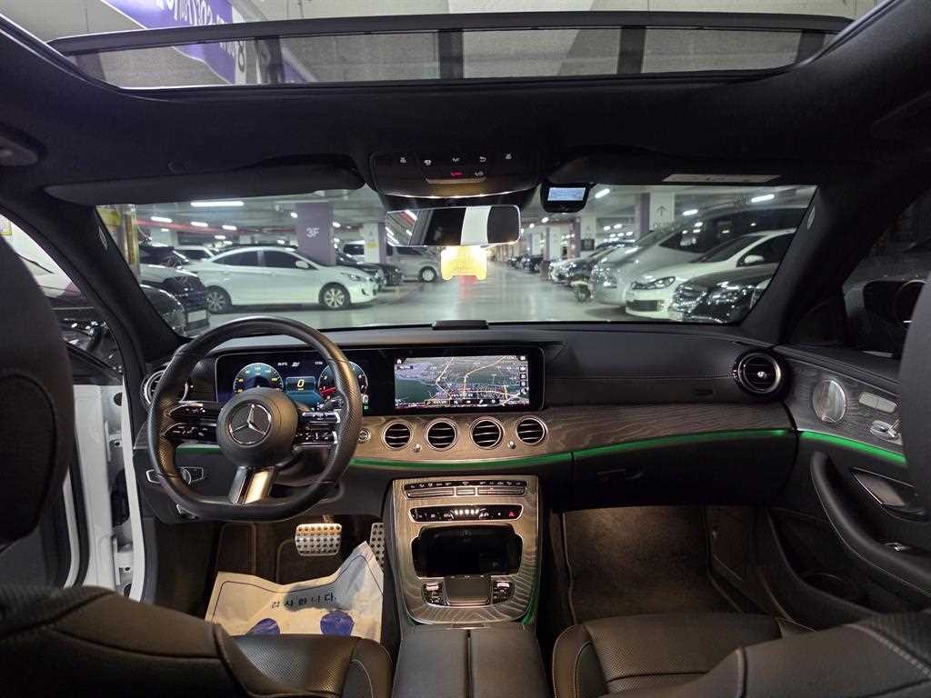 벤츠 E 클래스 E-클래스 W213 E350 4MATIC AMG LINE 이미지 9