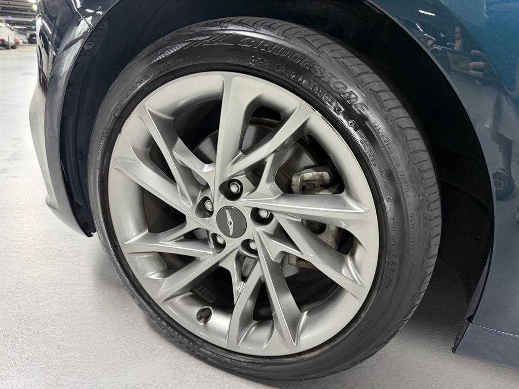 제네시스 G70 더 뉴 G70 가솔린 2.0T 4WD 기본형 이미지 19