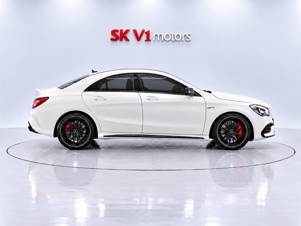 벤츠 CLA 클래스 CLA클래스 CLA 45 AMG 4MATIC 이미지 3