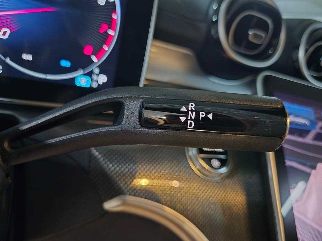 벤츠 C 클래스 C클래스 W206 C300 4MATIC AMG 라인 이미지 11