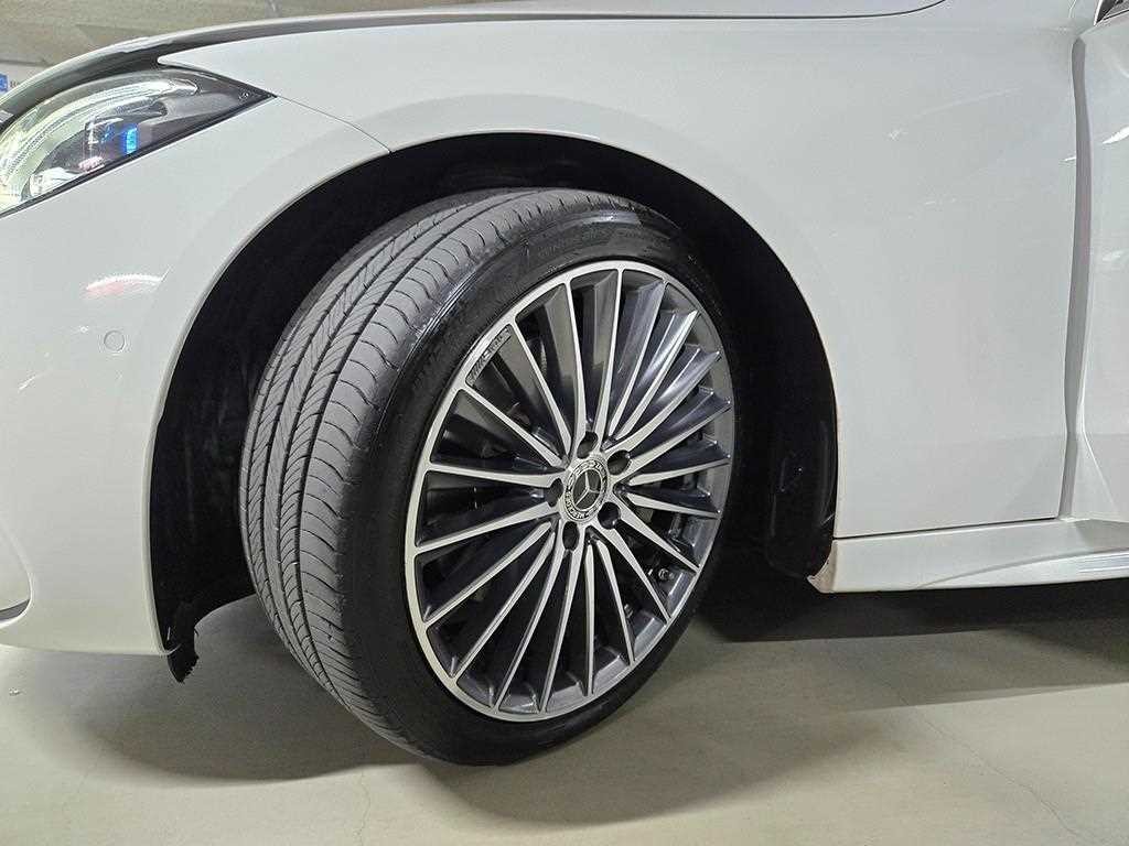 벤츠 C 클래스 C클래스 W206 C300 4MATIC AMG 라인 이미지 20