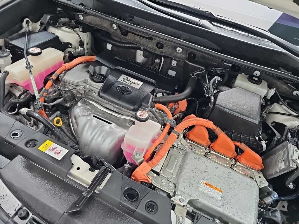 토요타 라브4 2.5 4WD 하이브리드 이미지 5