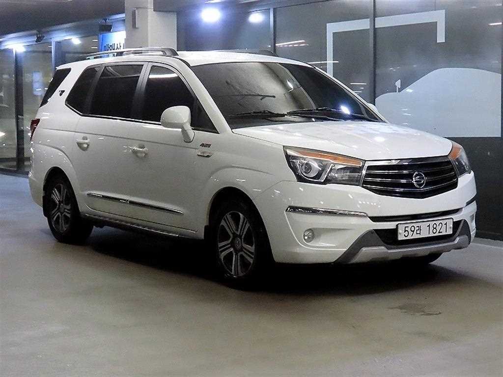 KG모빌리티(쌍용) 코란도 코란도투리스모 4WD GT 9인승 이미지 1