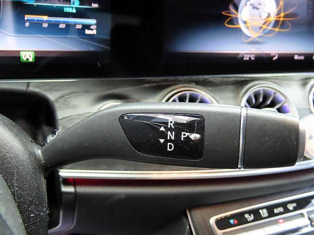 벤츠 E 클래스 E-클래스 W213 E220d 쿠페 이미지 11