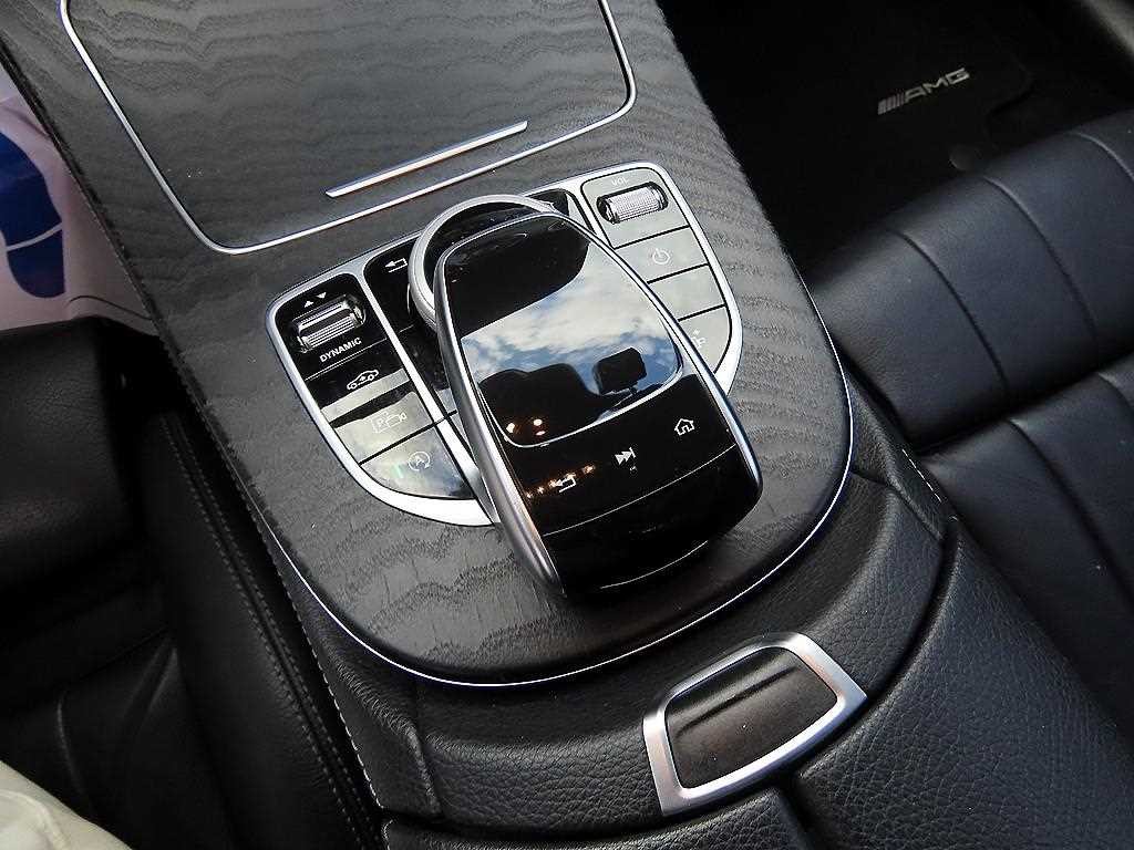벤츠 E 클래스 E-클래스 W213 E220d 쿠페 이미지 13